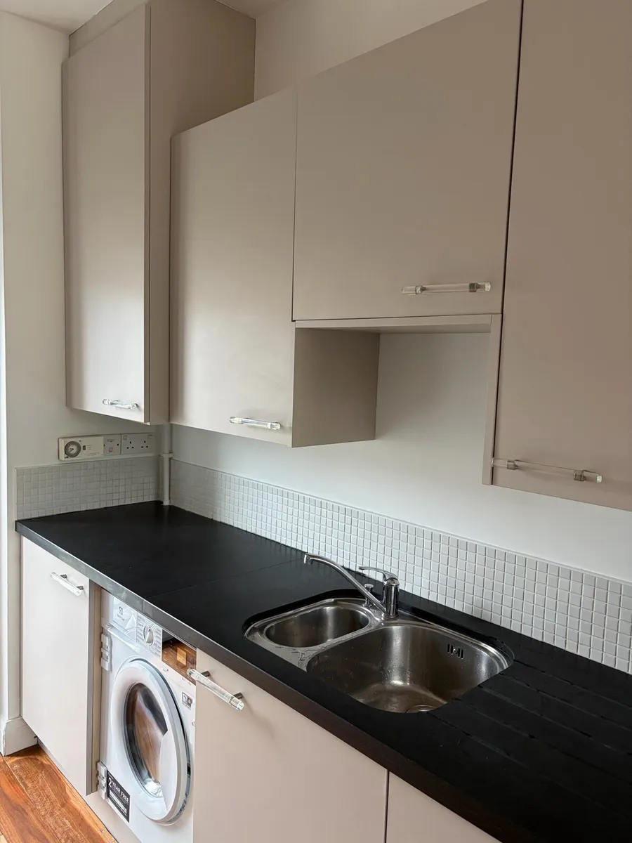Kitchen Units - Image 3