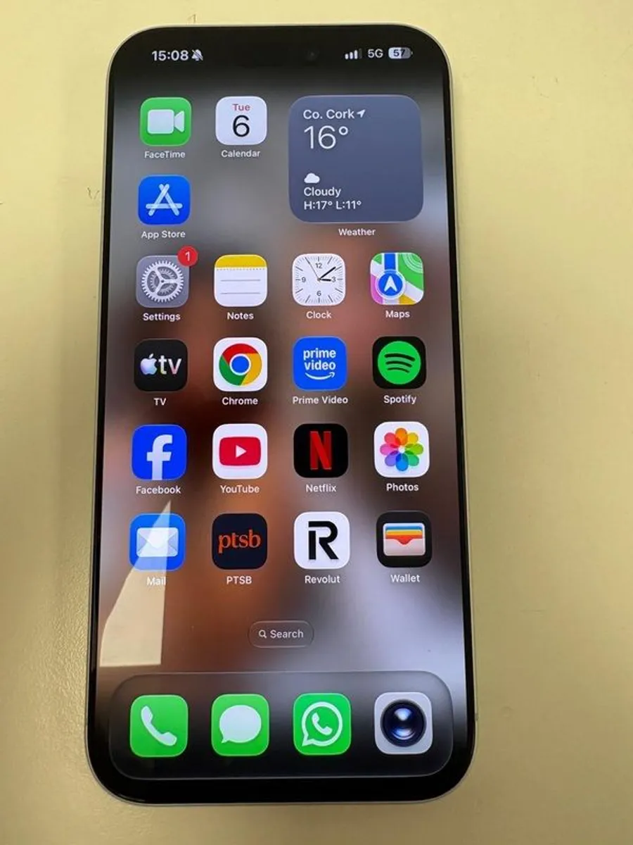 iPhone 17 Pro Max - Image 2
