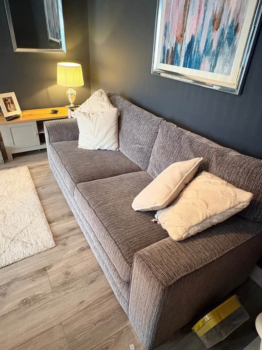 Corner sofa & 3 seater - Image 4
