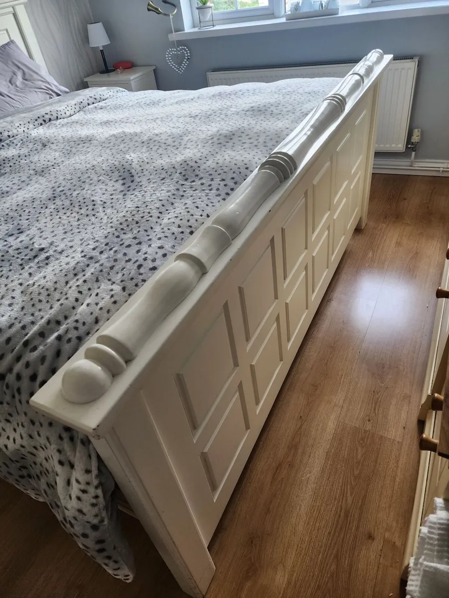 Super kingsize bed frame - Image 2