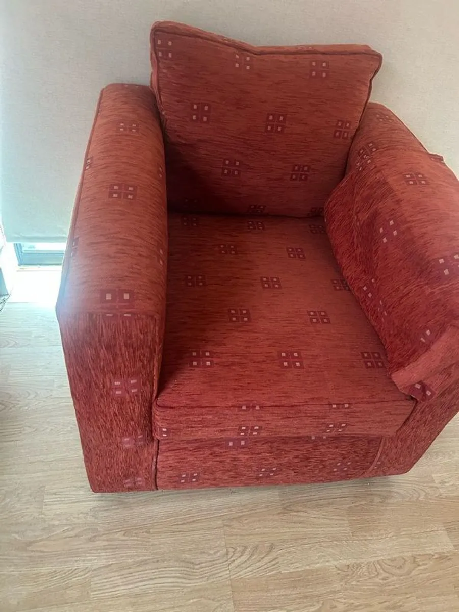 3 piece suite (sofa bed) - Image 4