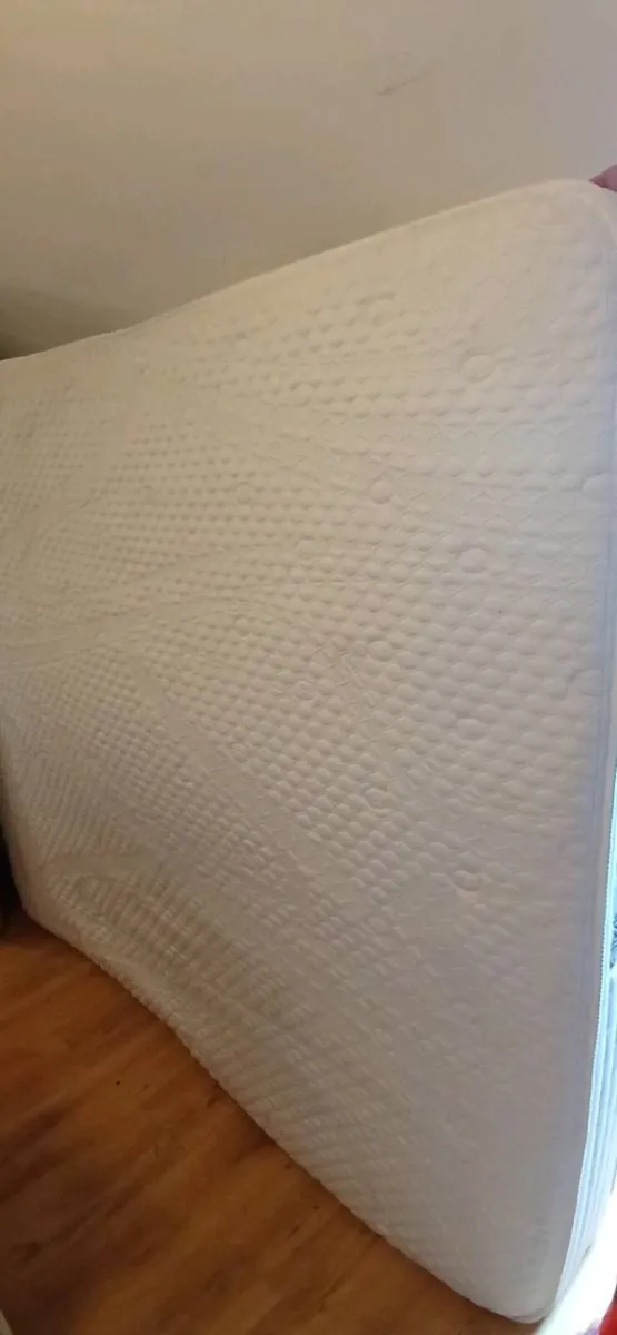 6ft Mattress - Image 1