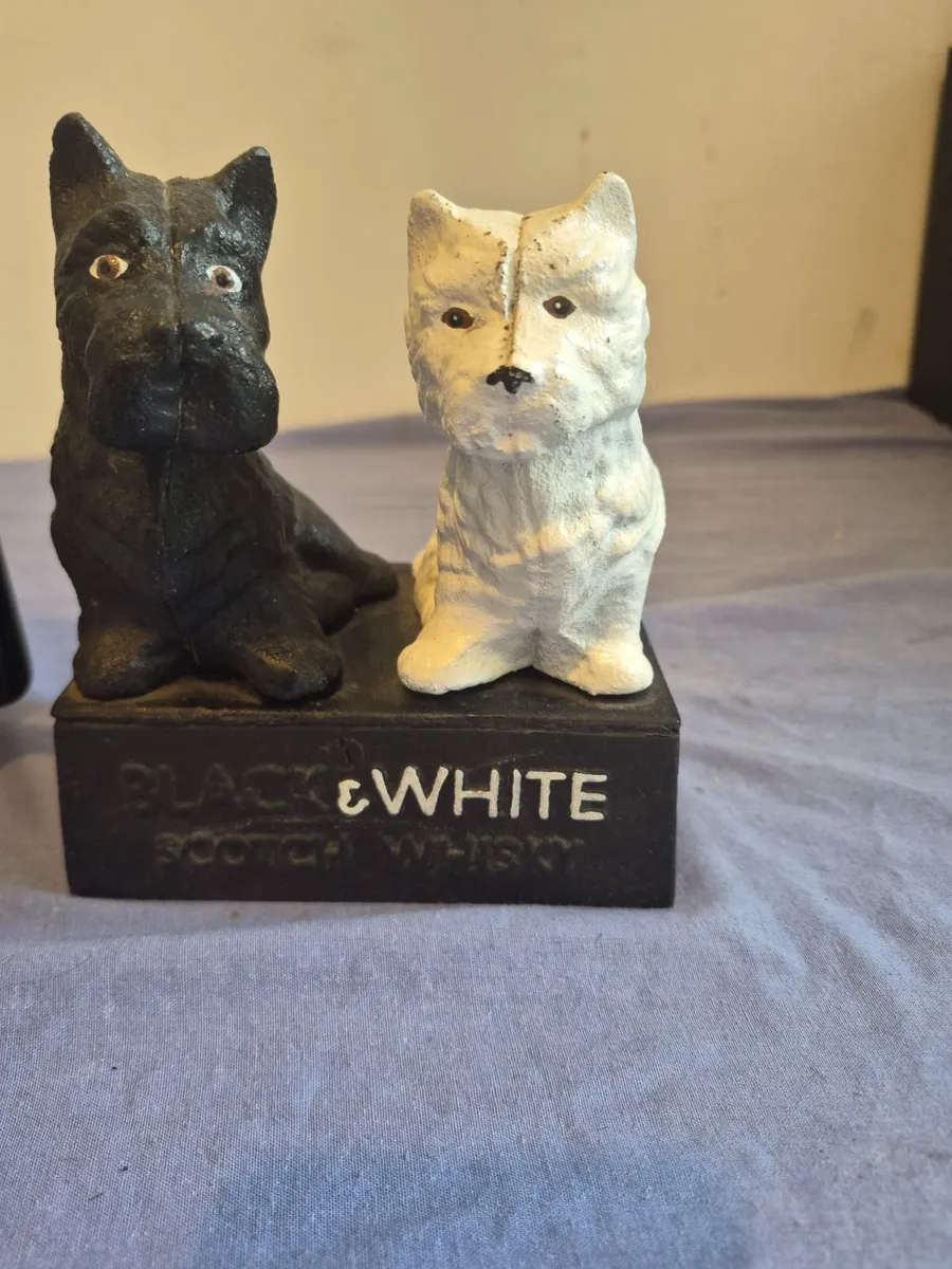 Jug and cast iron scottie - Image 2