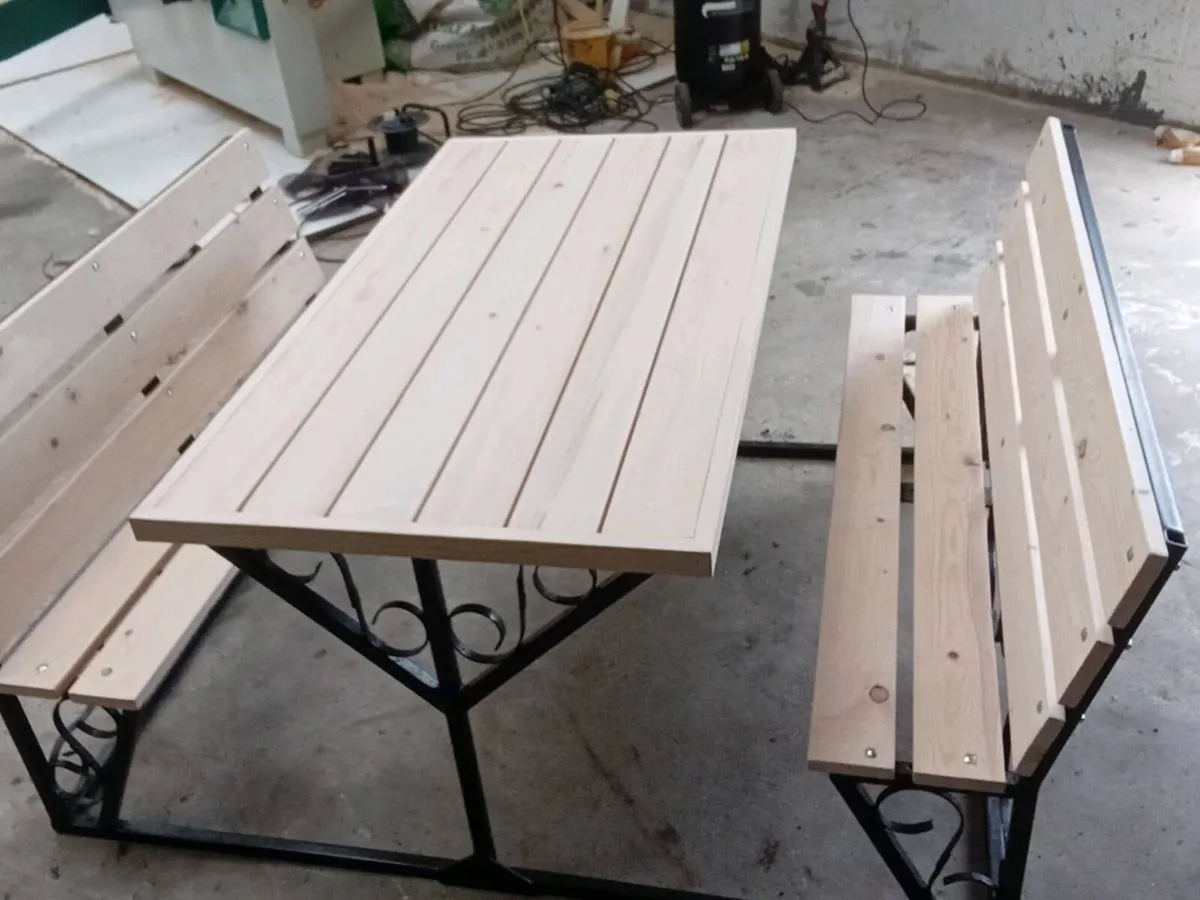 Garden furniture - Image 1