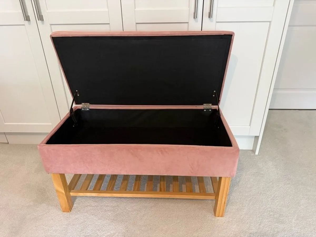 Bedroom storage bench with shoe shelf - Image 3