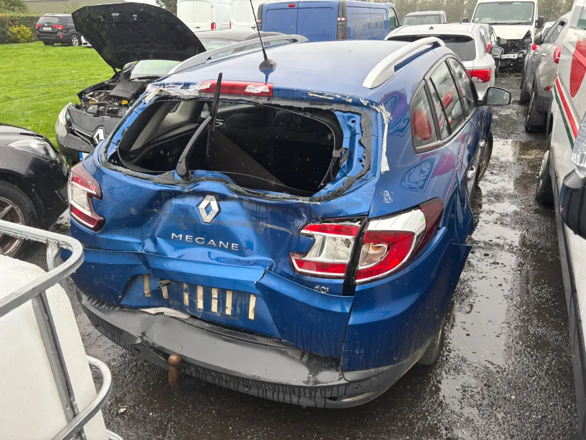 2010 Renault Magane - Image 3