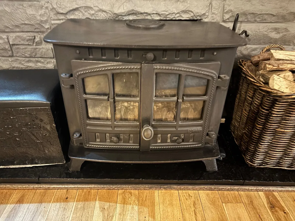 Stove - Image 1