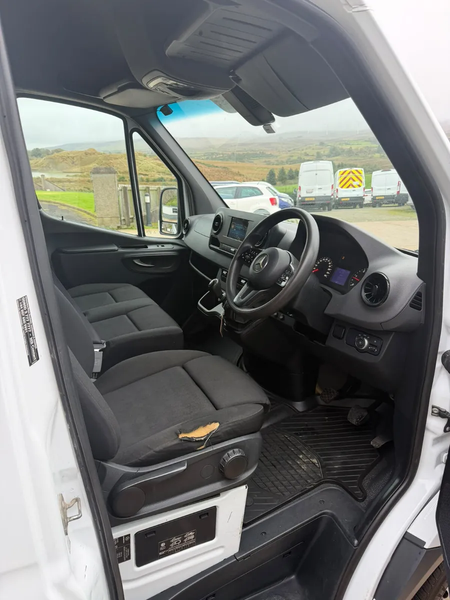 Mercedes-Benz Sprinter 2018 - NI Vehicle - Image 2