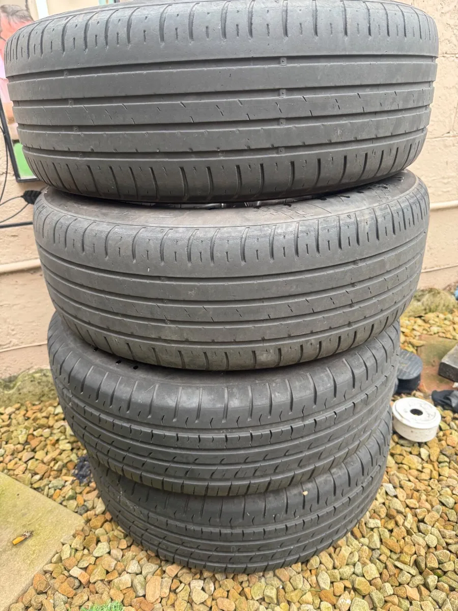 T Roc wheels and tyres - Image 1