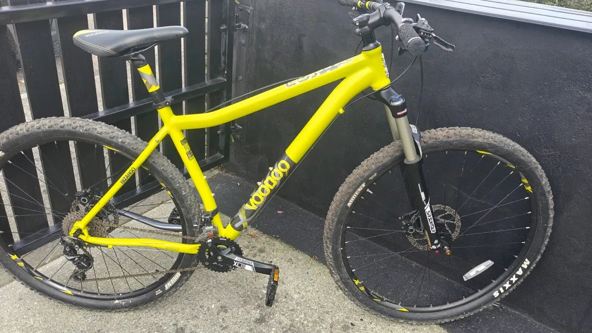Mountain bike - Image 1