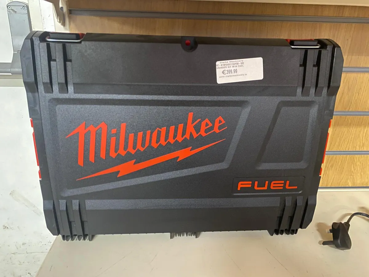 Milwaukee  FUEL Grinder Kit - Image 1