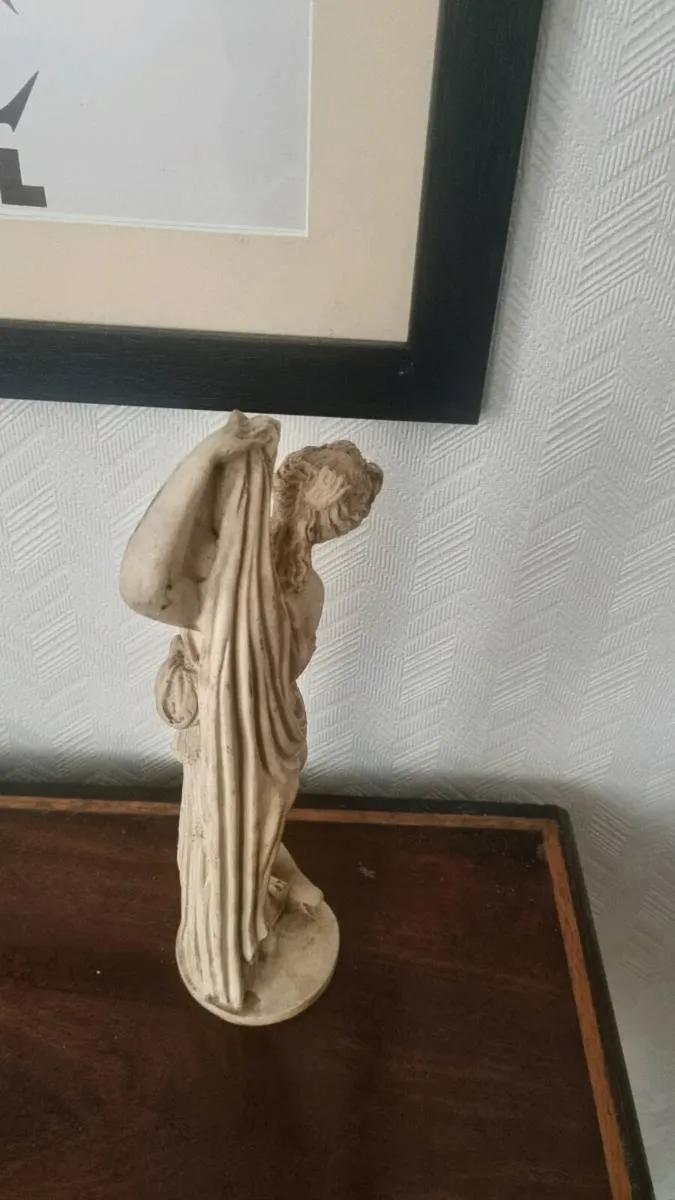 Vintage Venus Aphrodite Statue - Image 4