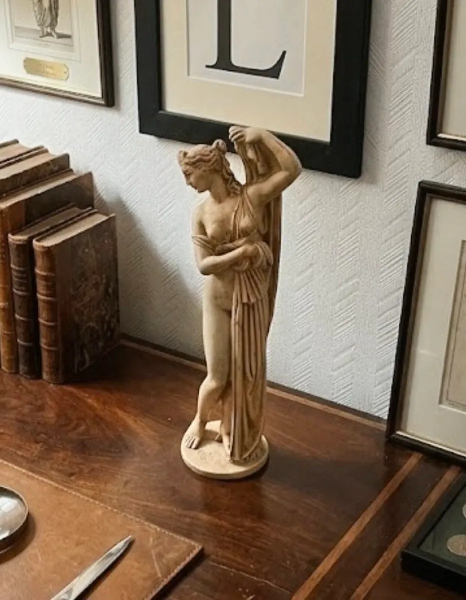 Vintage Venus Aphrodite Statue - Image 1