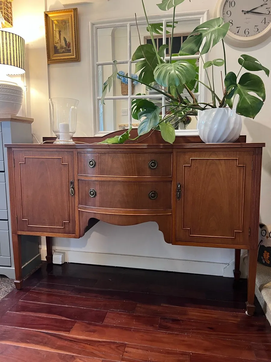 Antique mahogany sideboard - Image 1