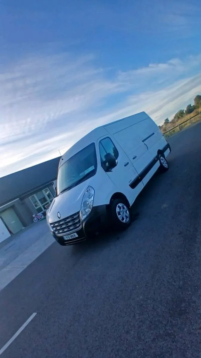 2011 Renault master crvt 9/27 tax 10/26 - Image 3