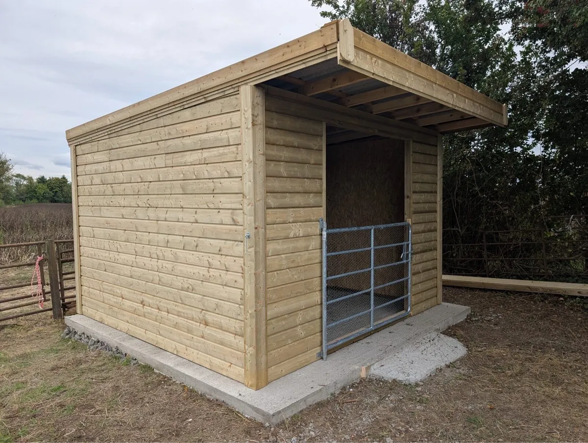 Stables barns Tackroom’s Fieldshelters - Image 1