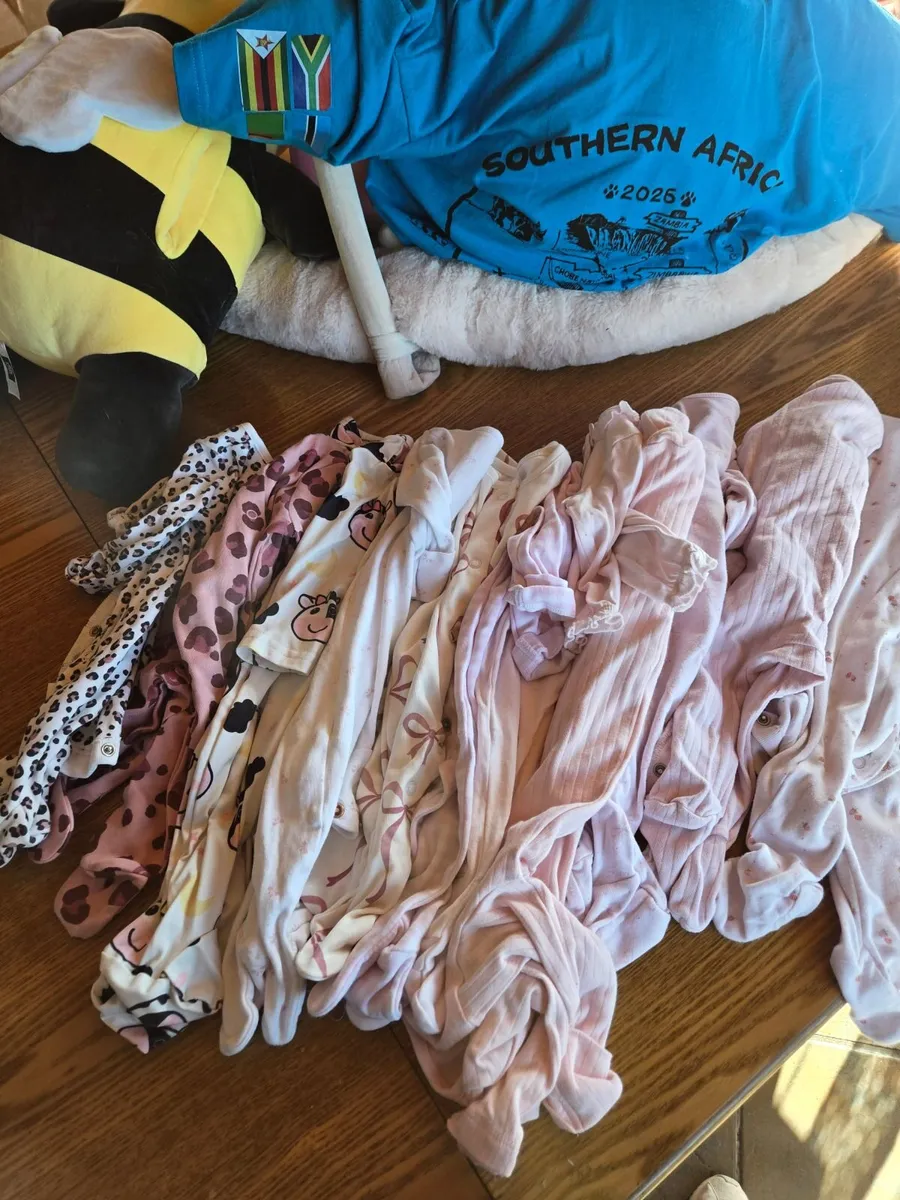 Baby clothes - Image 2
