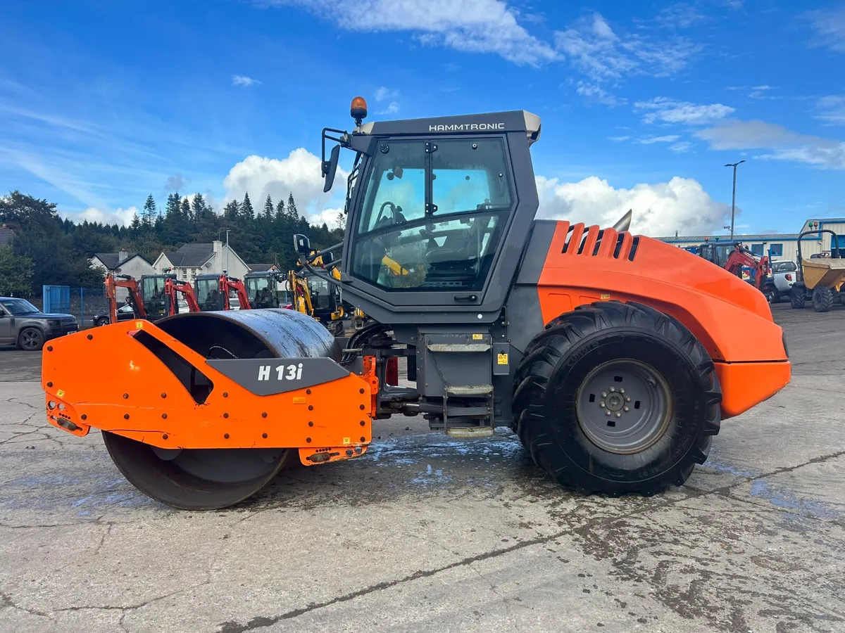 2021 Hamm H13i Only 1700Hrs ( Air Con ) - MULLANS - Image 3