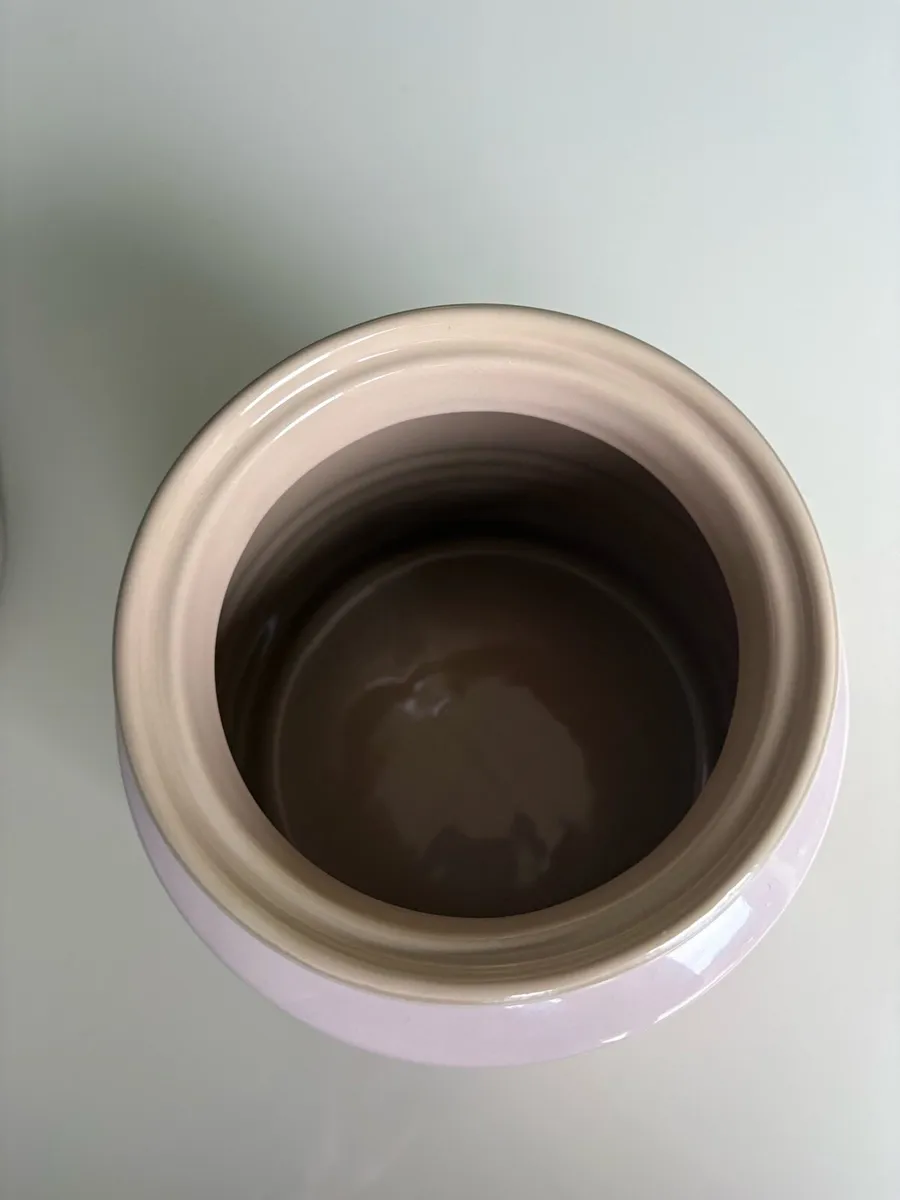 Le creuset large biscuit jar - Image 4