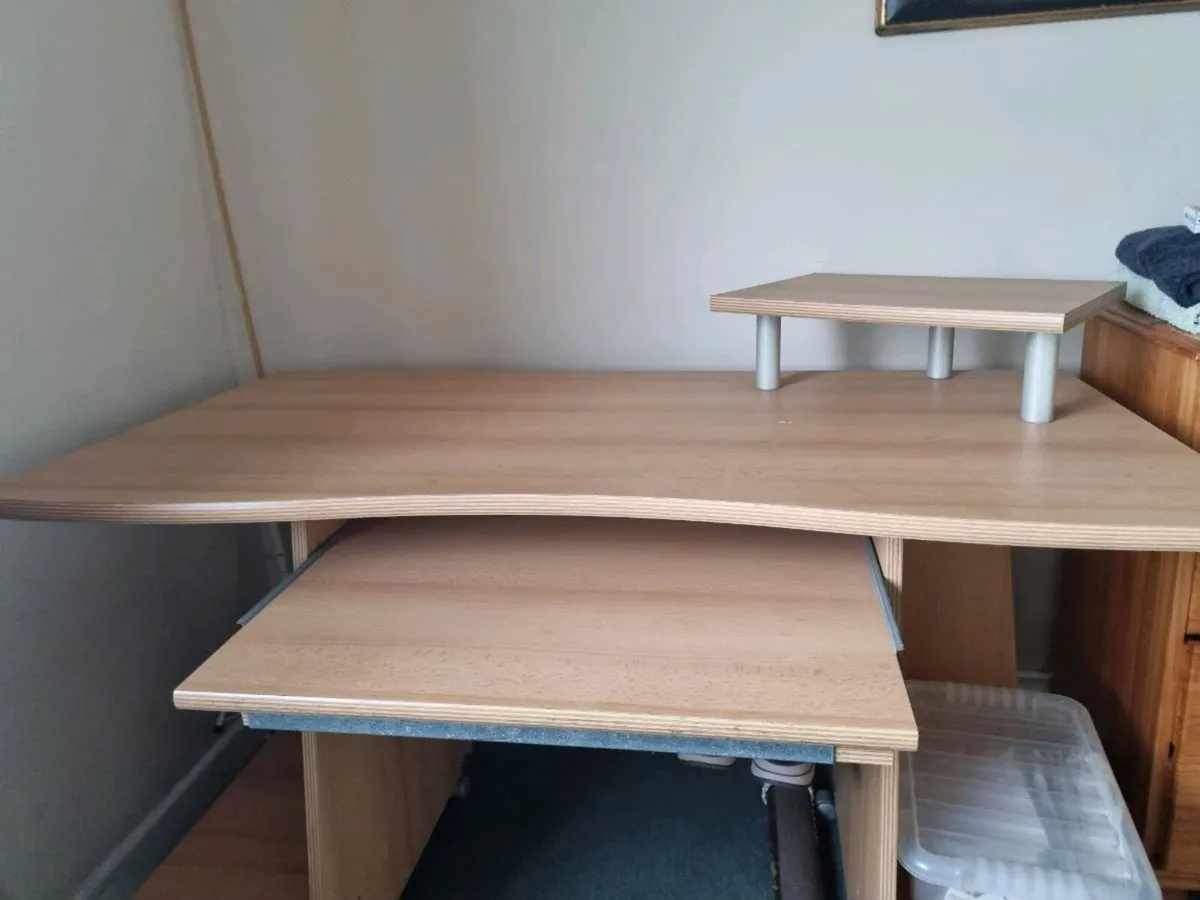 Office Desk and Chair - Image 3