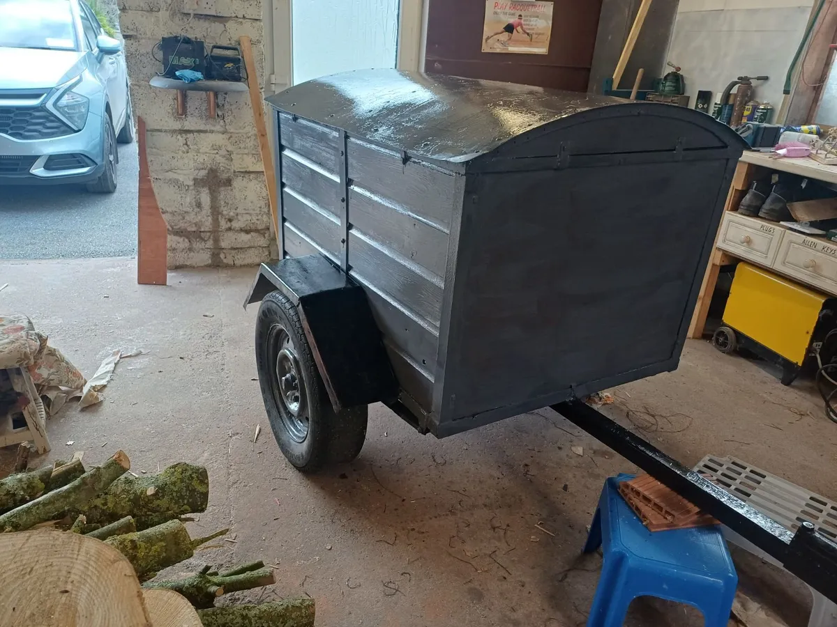 Dog box trailer - Image 1