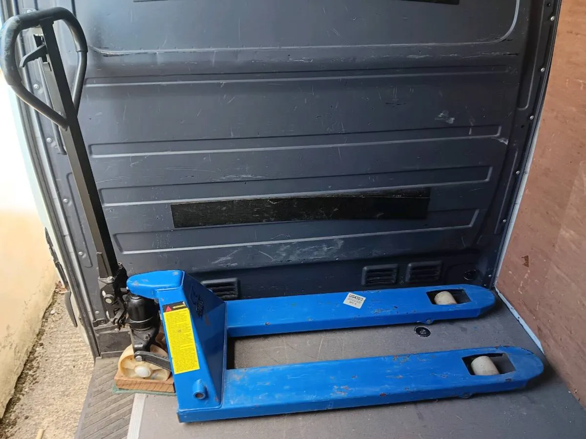 Board Trolley + Pallet Truck - Image 3