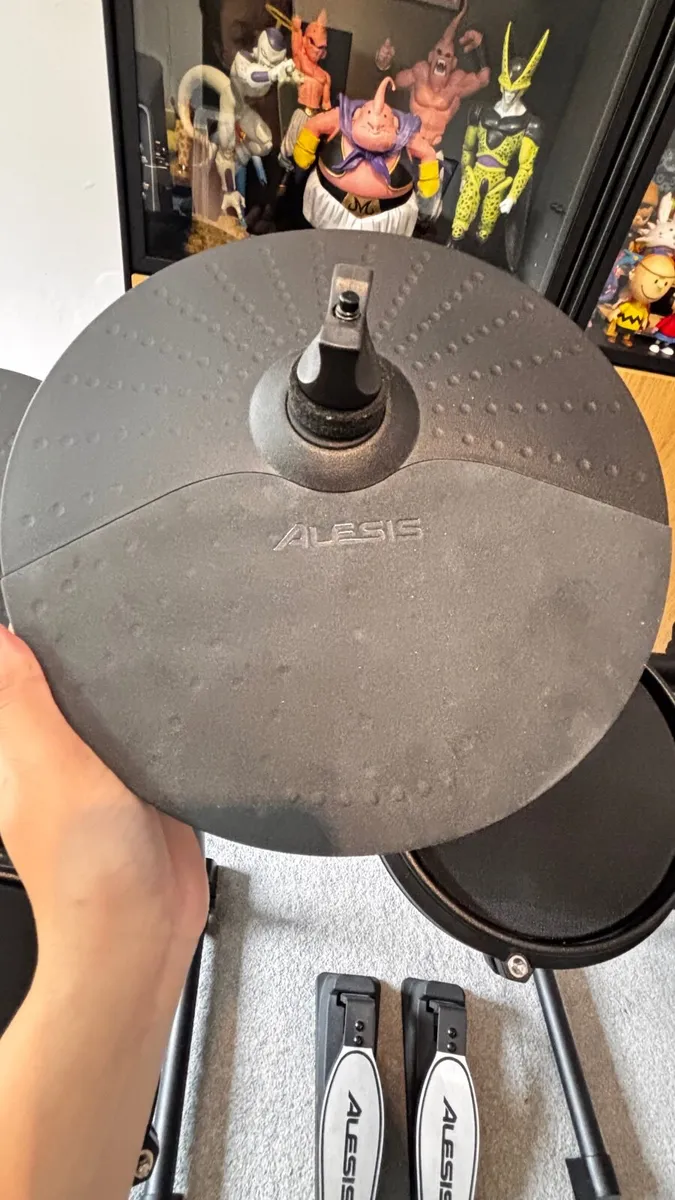 Alesis turbo mesh kit with drum throne - Image 4