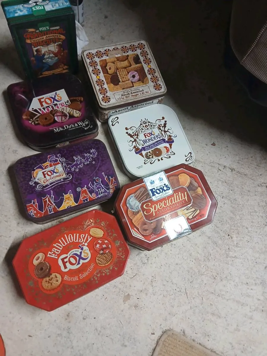 Biscuit tins