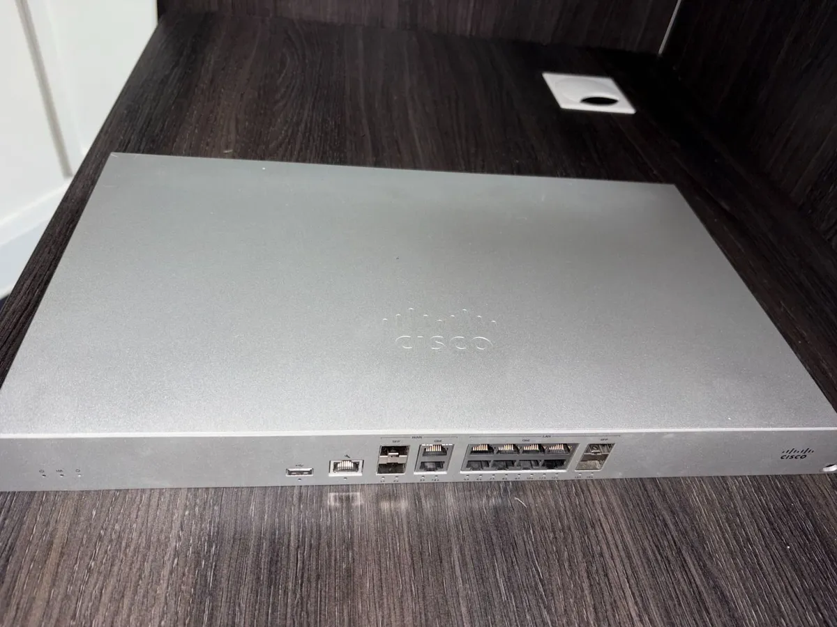 Cisco Meraki MX85 Security Appliance / Firewall - Image 1