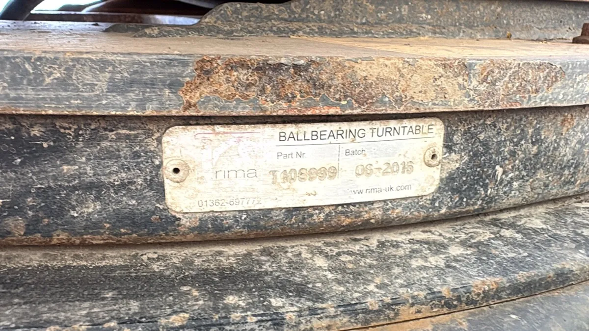 3 tone swivel dumper - Image 2