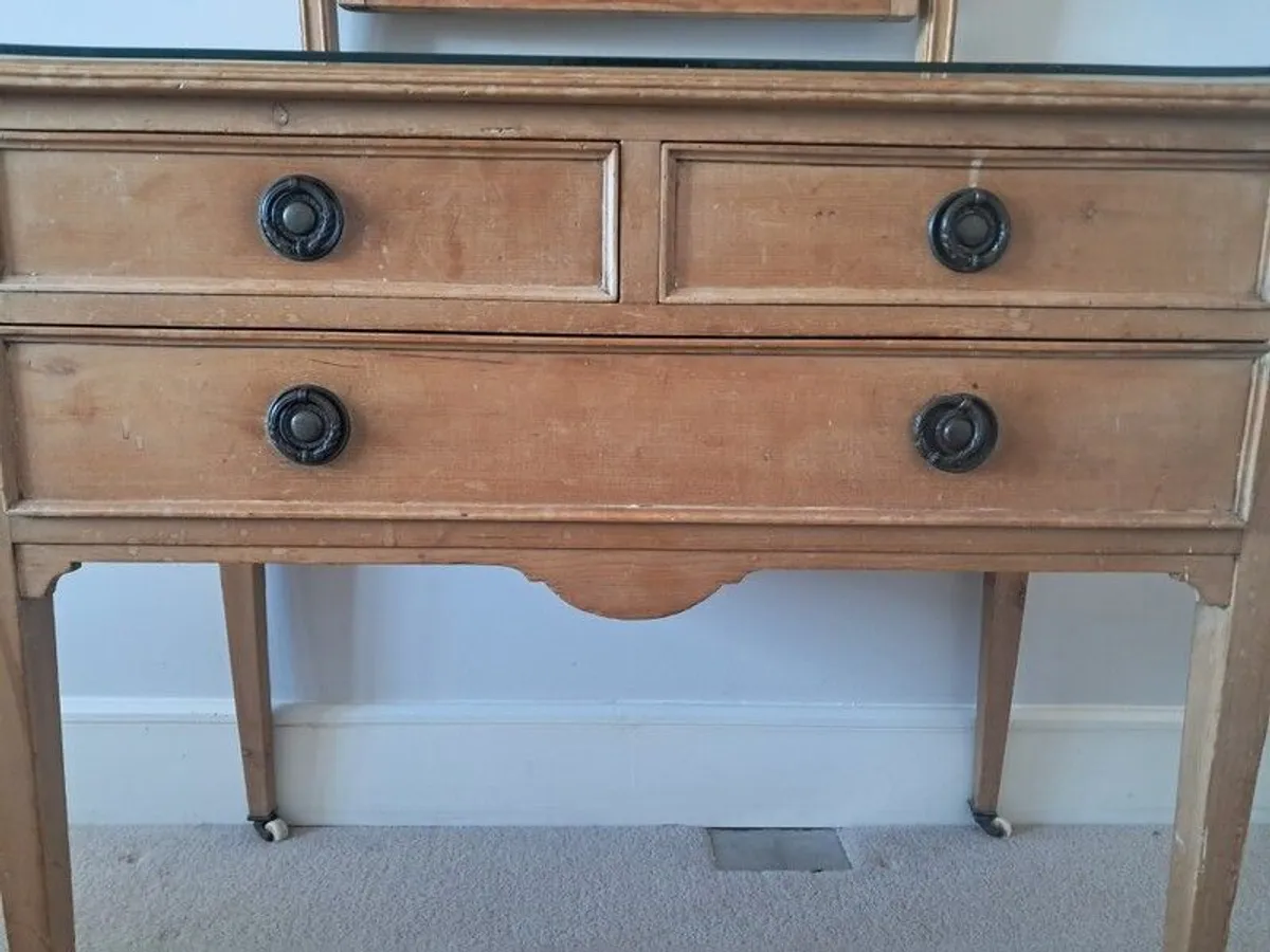 Vintage Dressing Table - Image 2