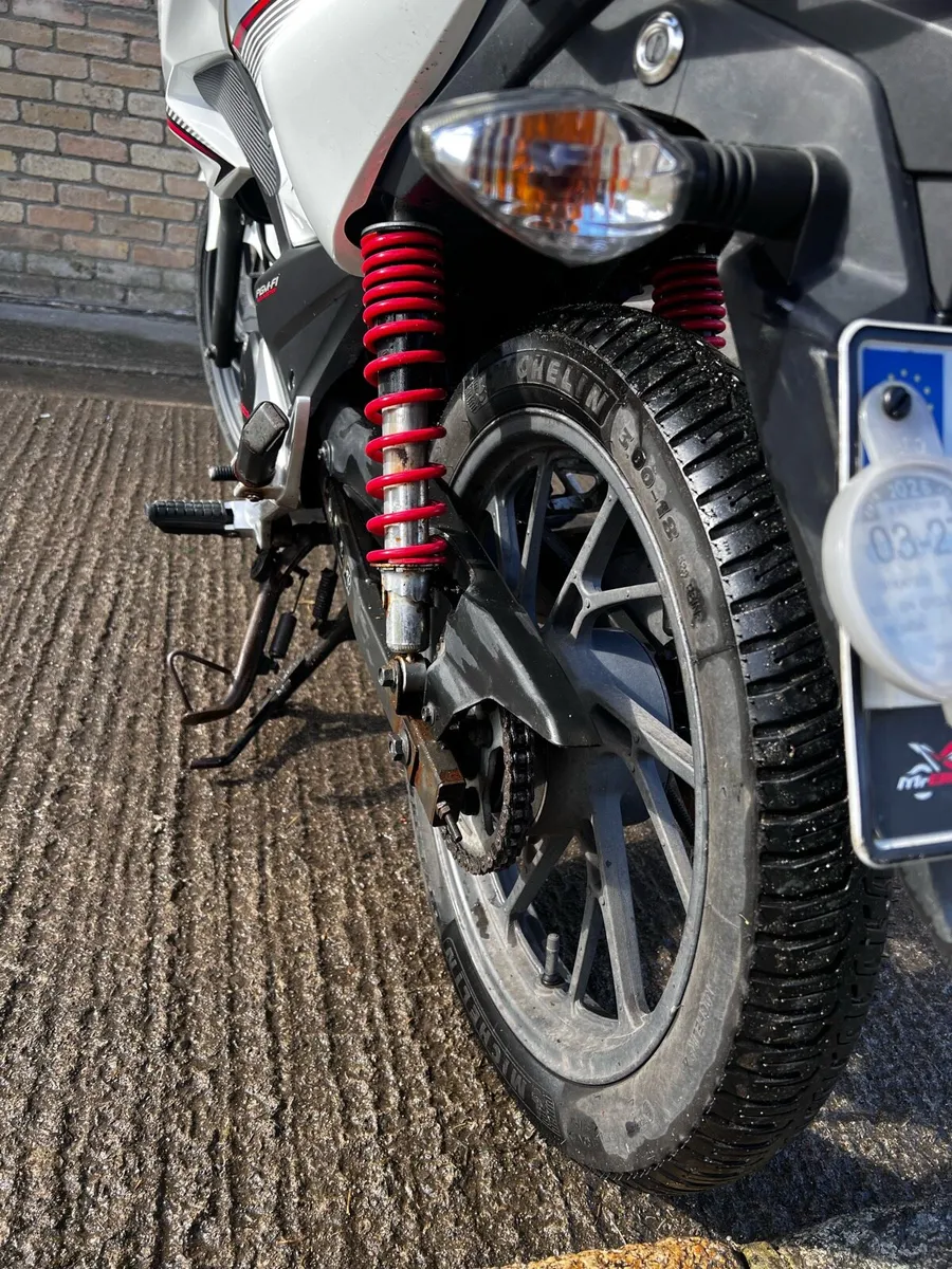 Honda CB125F 2018 - Image 2