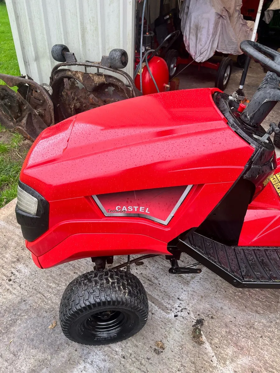 Ride on lawnmower - Image 3