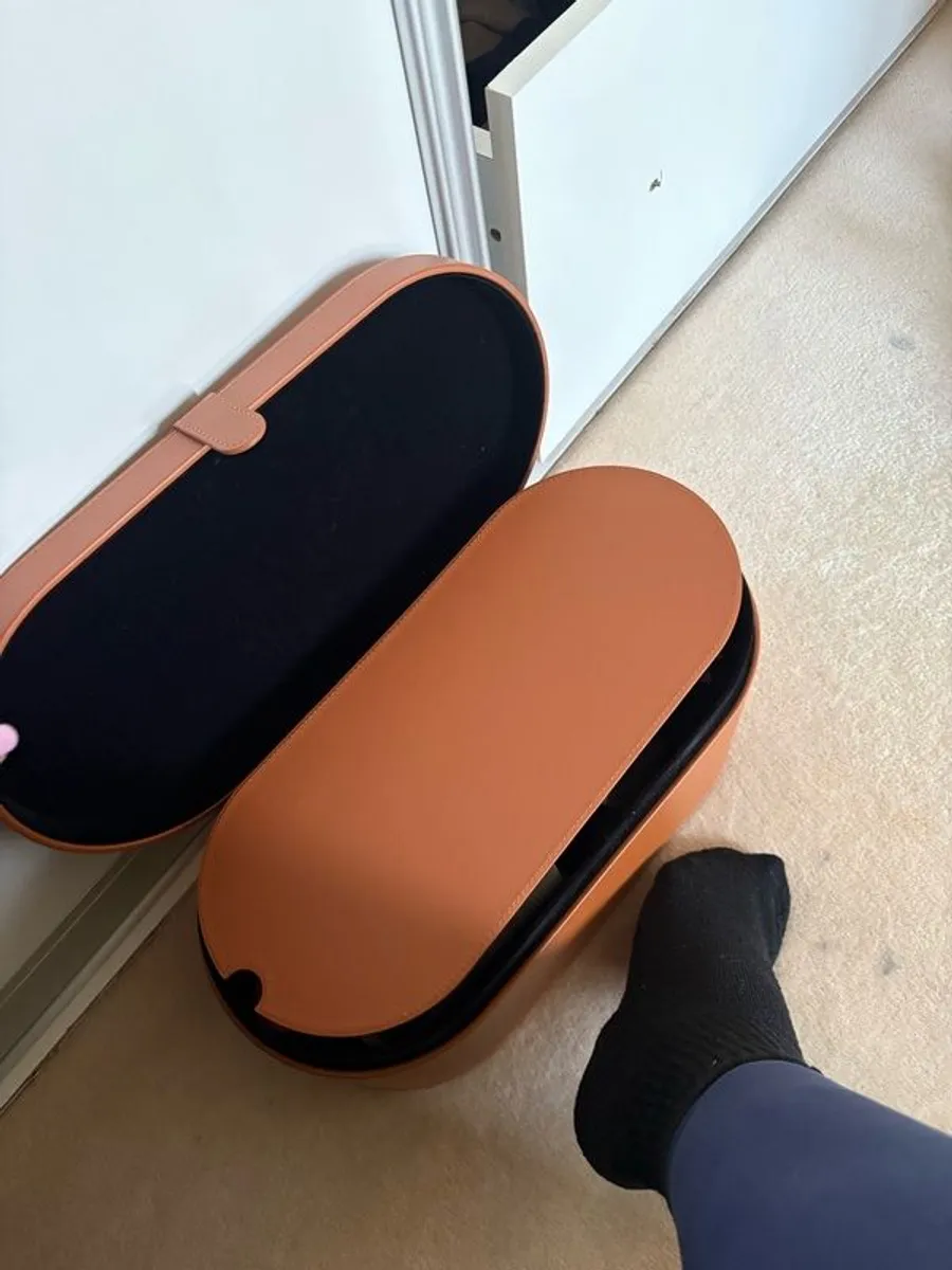 dyson - Image 3