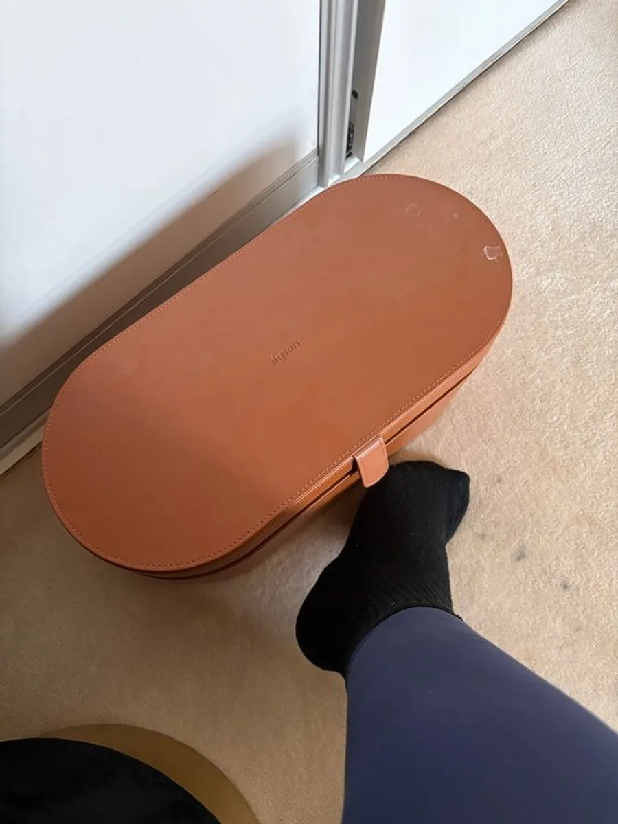 dyson - Image 4