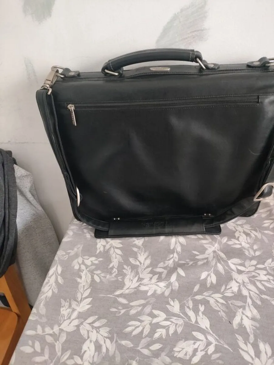 Quality Leather Toshiba Laptop Bag - Image 2