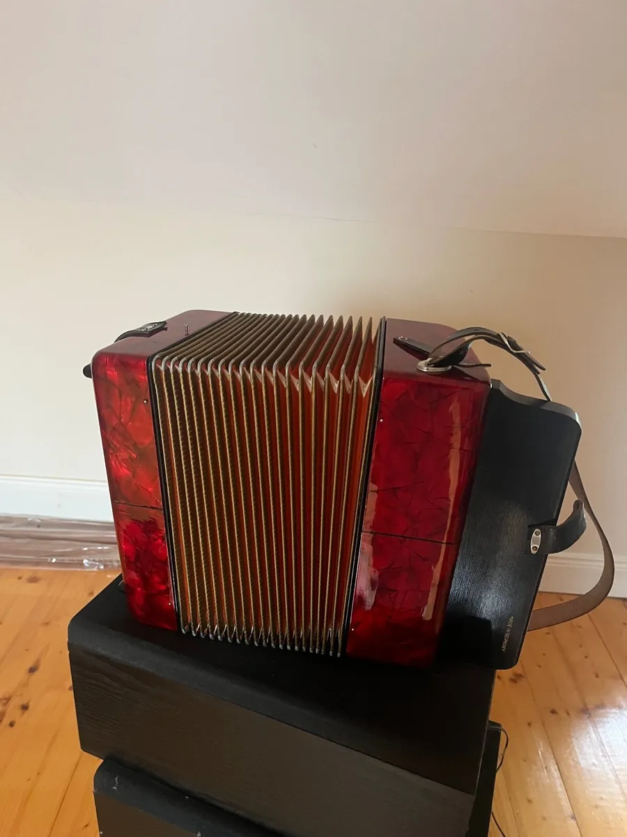 Hohner Corso Accordion - Image 2