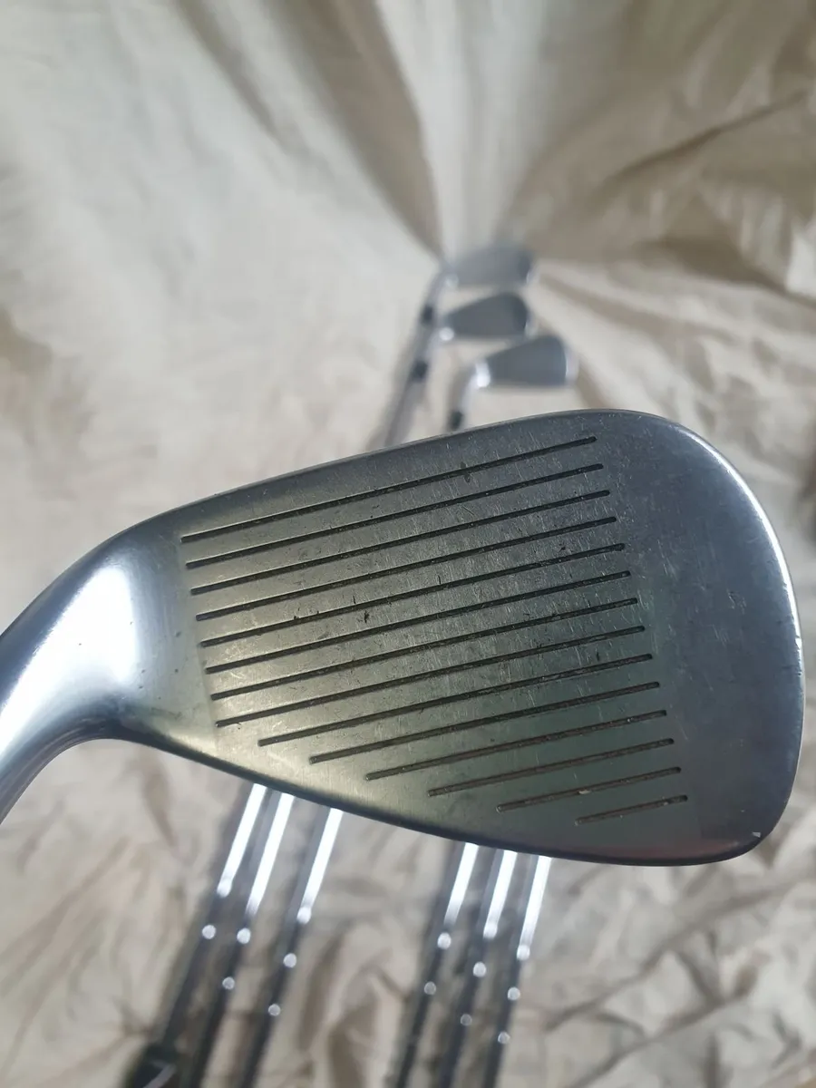 Taylormade p790 irons - Image 4