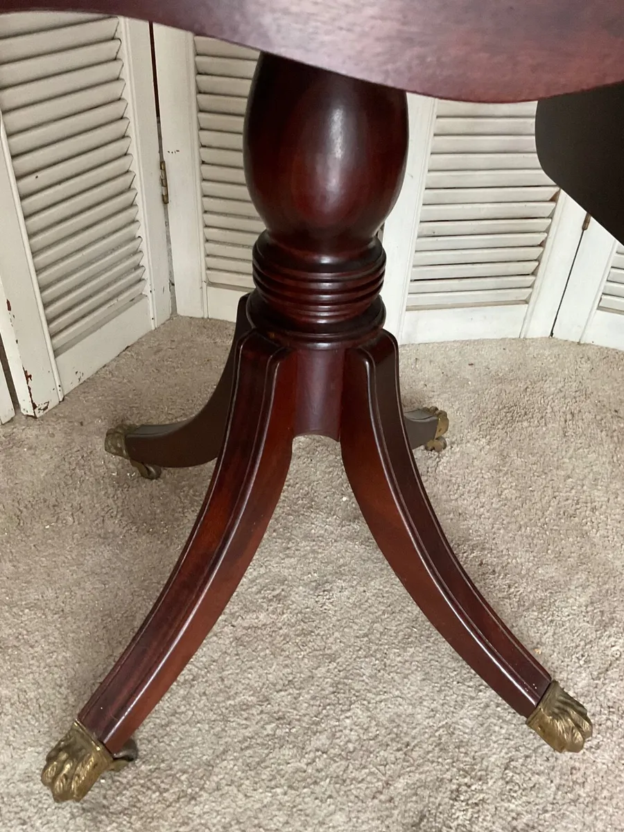Mahogany. Drop leaf Pembroke table in excellent co - Image 3