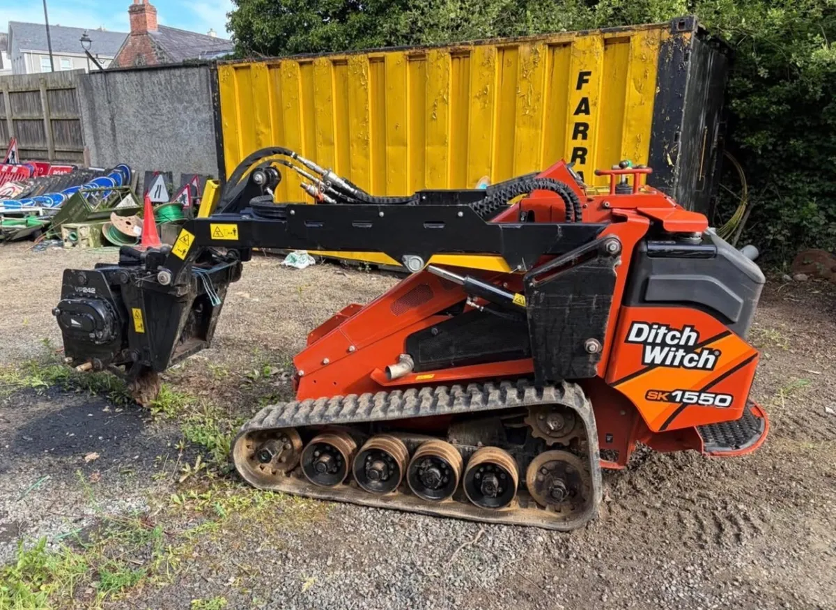 Ditch Witch  184 hours SK1550 and VP242 Moleplough - Image 2