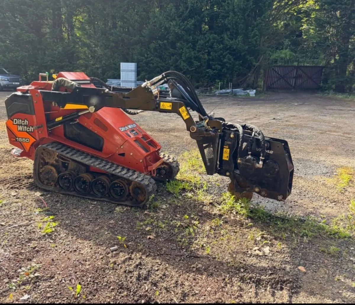 Ditch Witch  184 hours SK1550 and VP242 Moleplough - Image 4