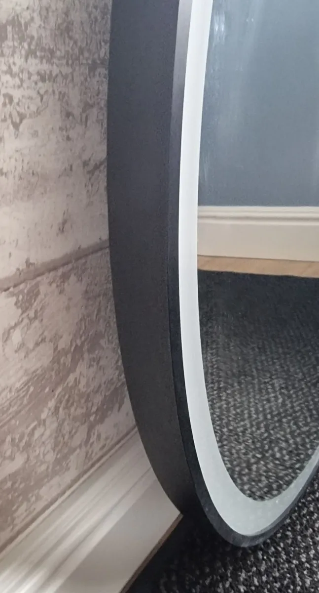 LED Bathroom Mirror 80cm Round Demister Black - Image 4