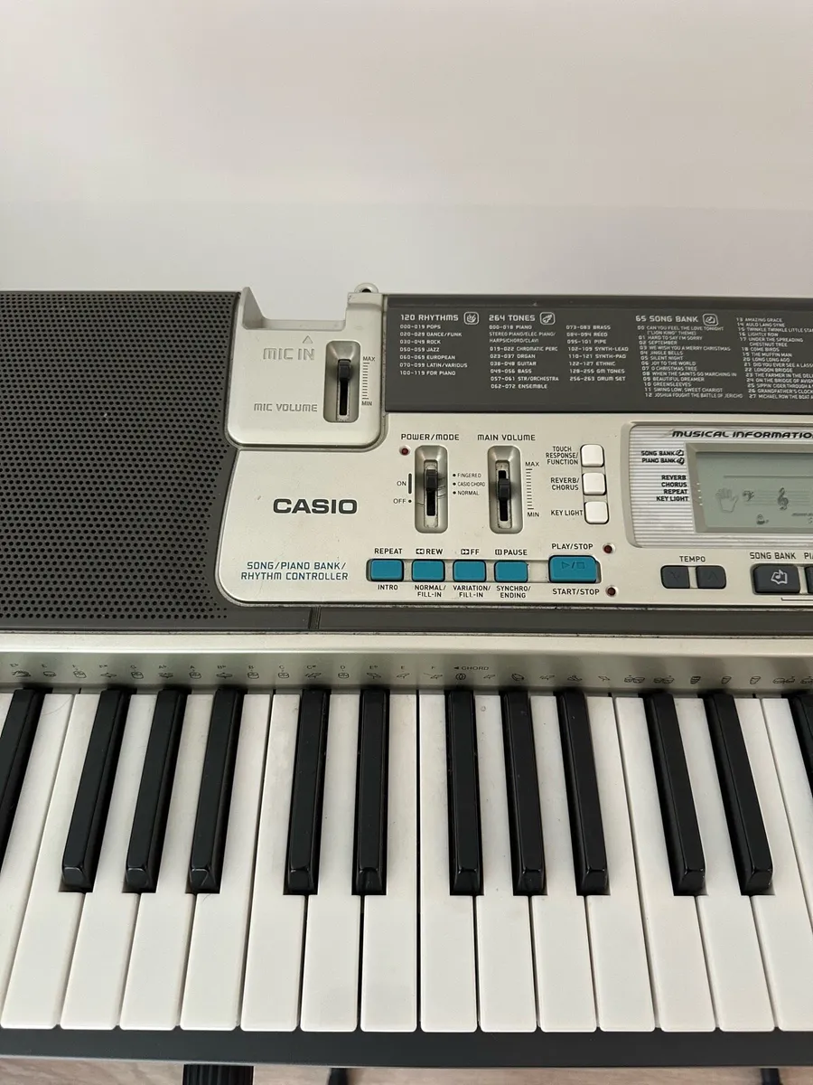Casio LK-215 61 key touch response keyboard - Image 3