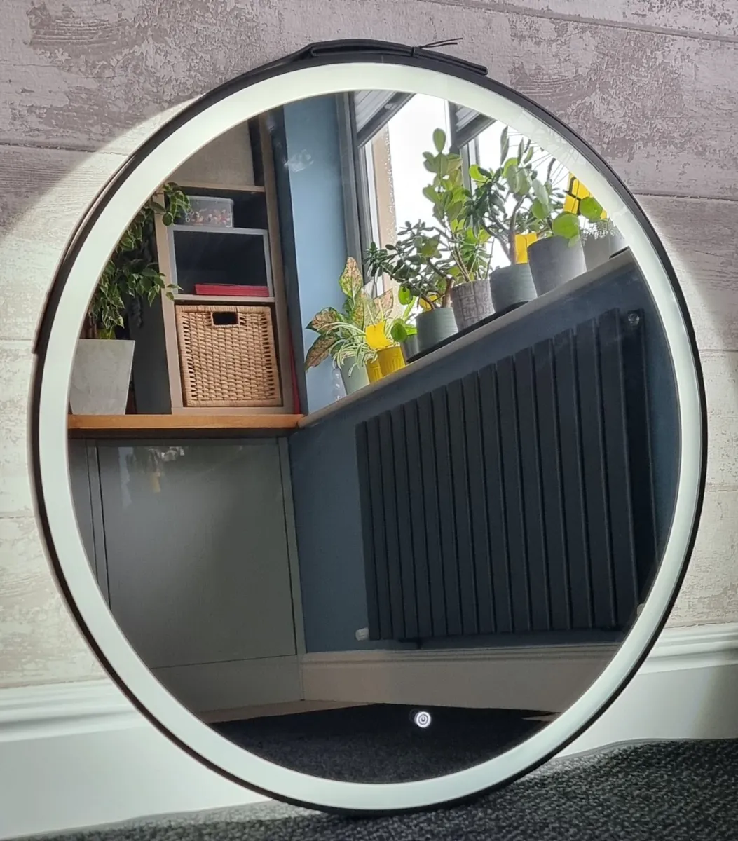 LED Bathroom Mirror 80cm Round Demister Black - Image 3