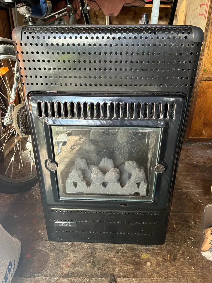 Gas heater - Image 1