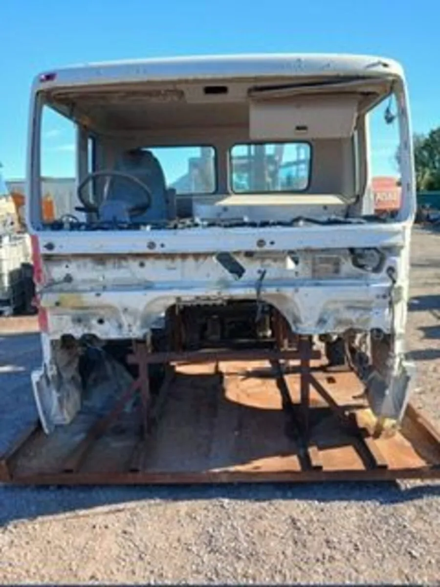 HINO FY Cab - Image 4