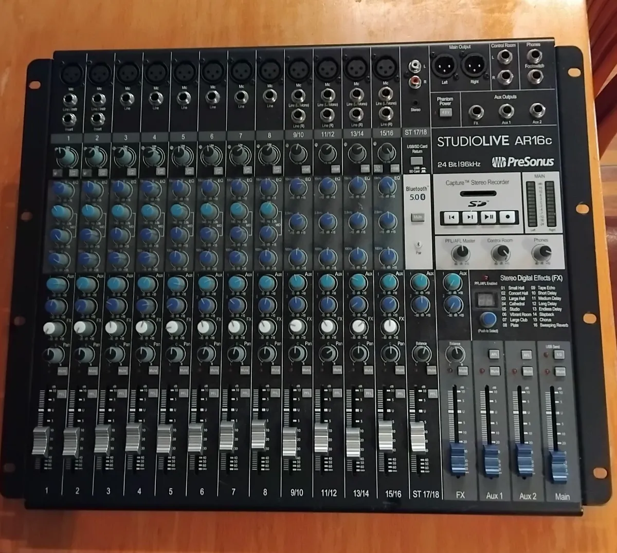 PreSonus StudioLive AR16c hybrid analog/digital mi - Image 1