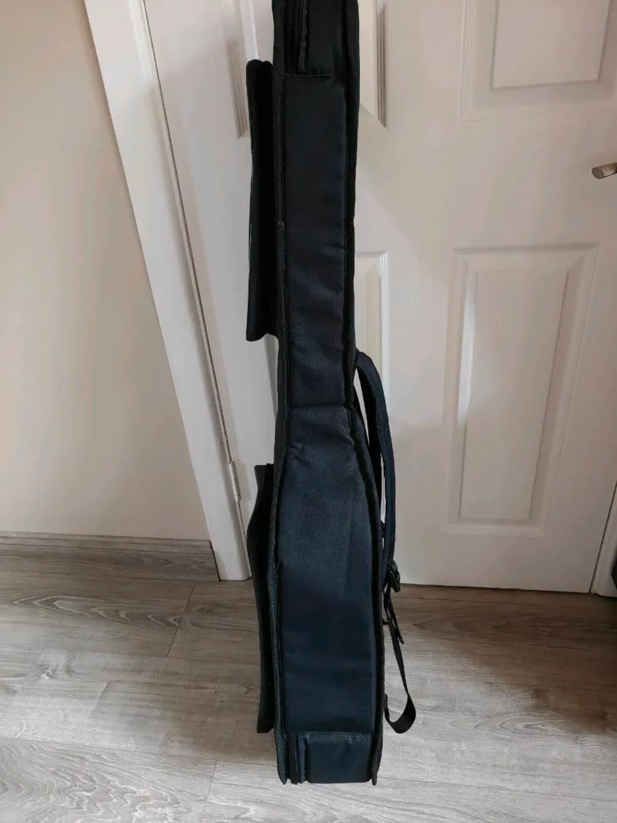 Acoustic Guitar Gig Bag Excellent Condition - Image 3