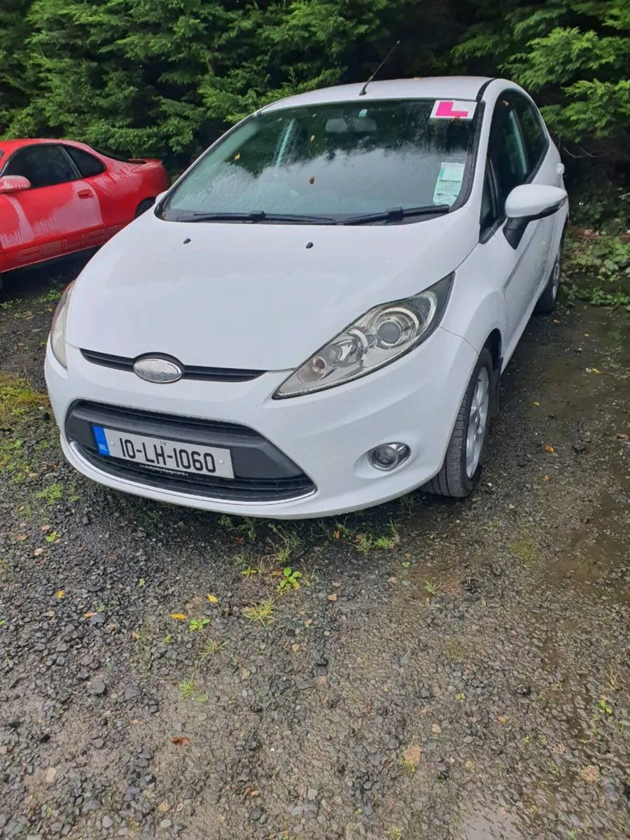 2010 Ford Fiesta