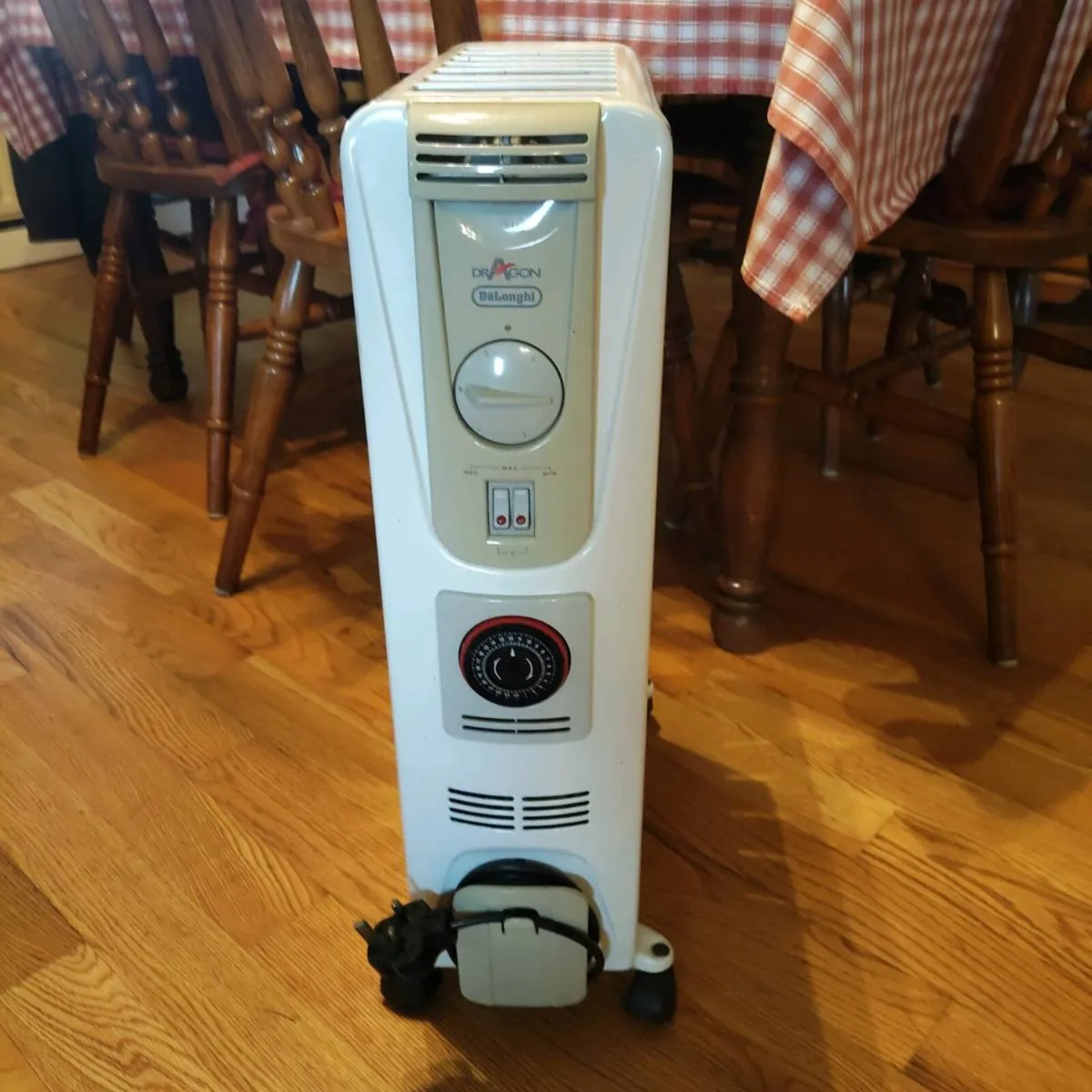 DeLonghi Oill filled Radiator - Image 3